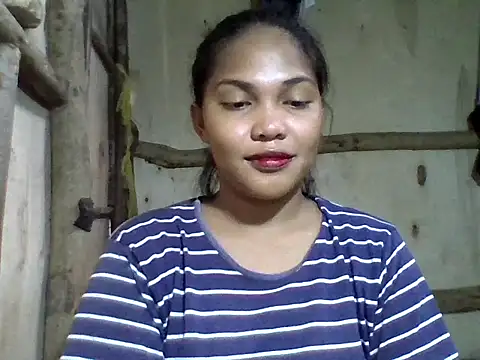 Snapshot of sweetlexypinay19 chatting on June 29, 11:05 pm sweetlexypinay19 online show from June 29, 11:05 pm