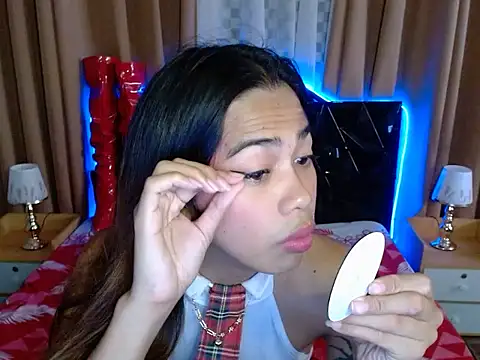AsianGoddess18 online show from May 1, 6:18 am
