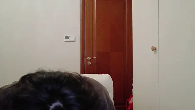 Snapshot of hangzi-0011 chatting on November 27, 11:56 am hangzi-0011 online show from November 27, 11:56 am