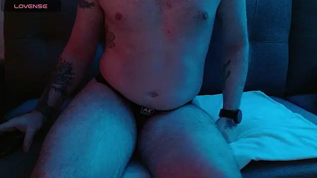 bobbyenglish69 online show from October 29, 7:21 am