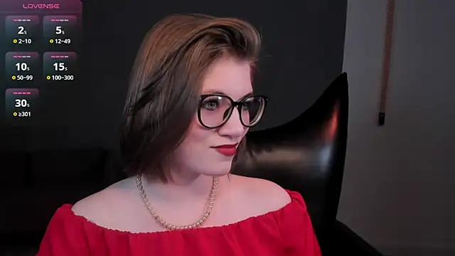 Snapshot of CathyAdams chatting on May 8, 7:14 am CathyAdams online show from May 8, 7:14 am