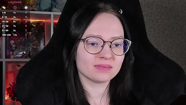 power robynn online show from April 13, 11:16 am