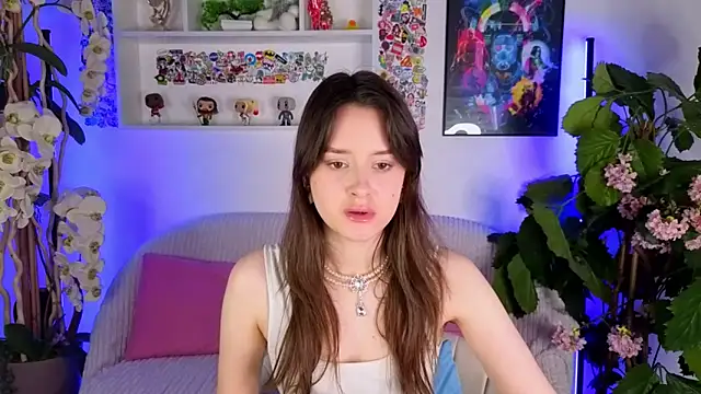 Snapshot of EvaSwen chatting on October 24, 9:55 pm EvaSwen online show from October 24, 9:55 pm