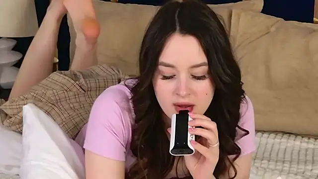 EvaSwen online show from March 27, 8:09 am