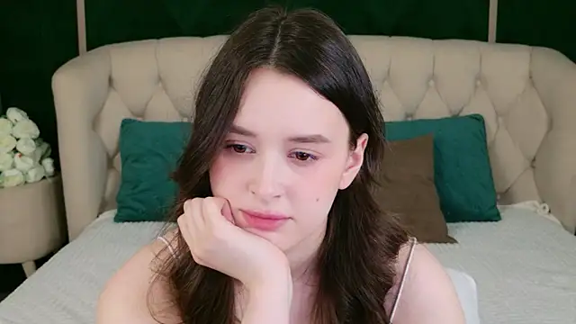 EvaSwen online show from April 18, 7:58 pm