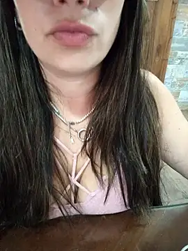 Snapshot of Amarteverdaderamente chatting on January 17, 11:52 pm Amarteverdaderamente online show from January 17, 11:52 pm