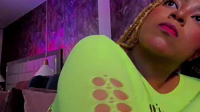 Fenty melo online show from November 17, 3:56 am