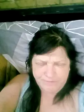 Apeesynka55211 online show from April 21, 12:45 am