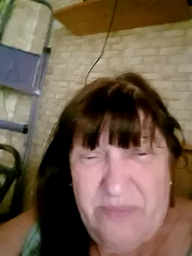 Snapshot of Apeesynka55211 chatting on May 10, 11:59 am Apeesynka55211 online show from May 10, 11:59 am