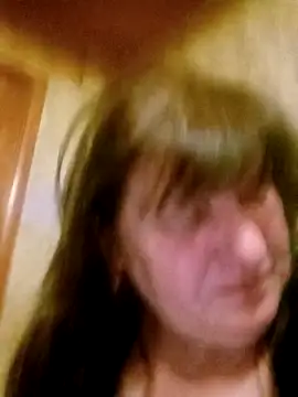 Snapshot of Apeesynka55211 chatting on June 2, 6:21 pm Apeesynka55211 online show from June 2, 6:21 pm
