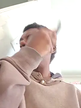 Snapshot of MrBigDickShow chatting on November 6, 2:51 pm MrBigDickShow online show from November 6, 2:51 pm