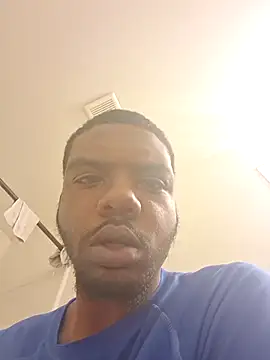 Snapshot of MrBigDickShow chatting on April 7, 3:34 pm MrBigDickShow online show from April 7, 3:34 pm