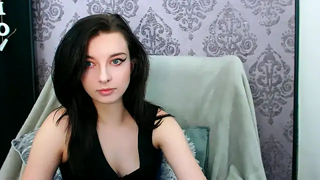 DominantLuna online show from January 13, 8:47 pm