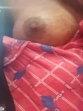 Snapshot of Hotty_ruvi chatting on October 12, 9:19 am Hotty ruvi online show from October 12, 9:19 am