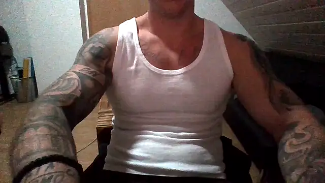 TheGreatWhite33 online show from October 24, 8:05 pm