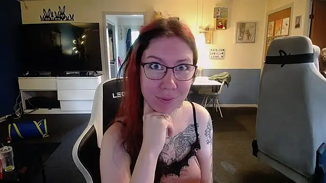 TattooedGirls online show from October 31, 10:49 am