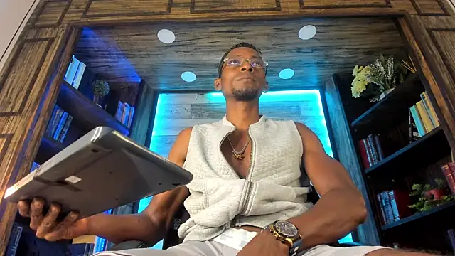 Snapshot of ValtorKane chatting on October 7, 11:40 am ValtorKane online show from October 7, 11:40 am