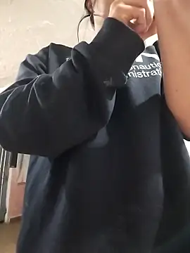 Snapshot of Valentina_Squirt- chatting on October 6, 10:12 am Valentina Squirt- online show from October 6, 10:12 am