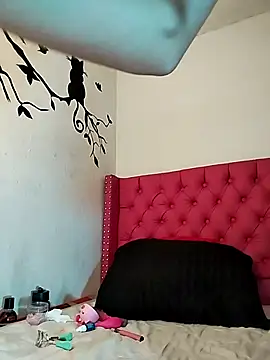 Valentina Squirt- online show from November 12, 9:10 am