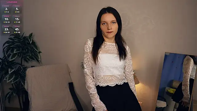 JanellHousen online show from October 27, 5:33 am