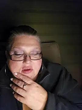Snapshot of Budd_Bunney chatting on October 22, 4:24 am Budd Bunney online show from October 22, 4:24 am