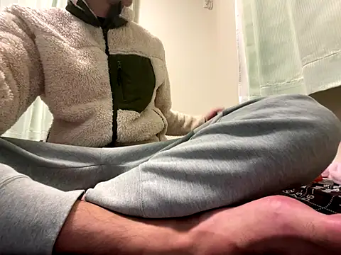 Snapshot of marosuke_1417 chatting on November 18, 12:31 pm marosuke 1417 online show from November 18, 12:31 pm