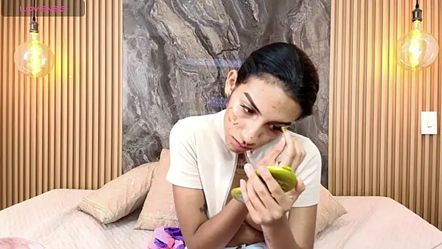 Samara Smith04 online show from October 15, 8:20 pm