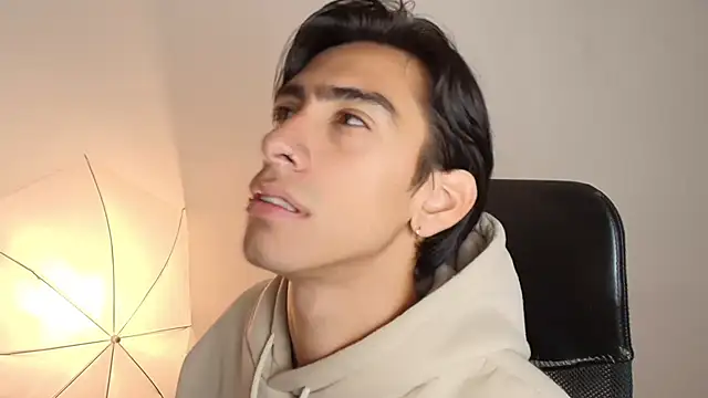 uyukie online show from October 1, 11:49 am