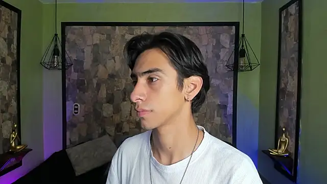 uyukie online show from October 13, 11:32 am