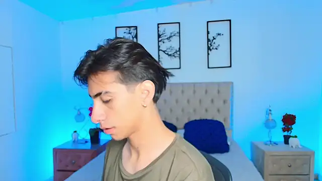 uyukie online show from October 16, 12:17 pm