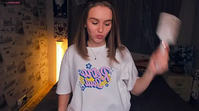 TienKnous online show from November 9, 7:12 pm