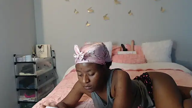 Snapshot of lifeysexy chatting on May 29, 12:47 pm lifeysexy online show from May 29, 12:47 pm