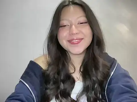 Rachel James   online show from October 30, 5:42 am