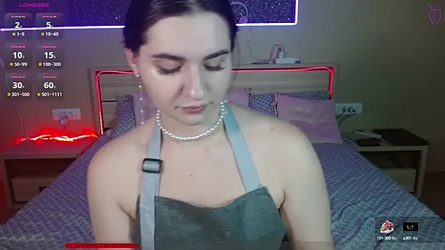 cutieblush online show from October 11, 7:45 pm