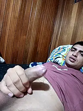 Snapshot of daniandr119 chatting on February 17, 11:55 pm daniandr119 online show from February 17, 11:55 pm