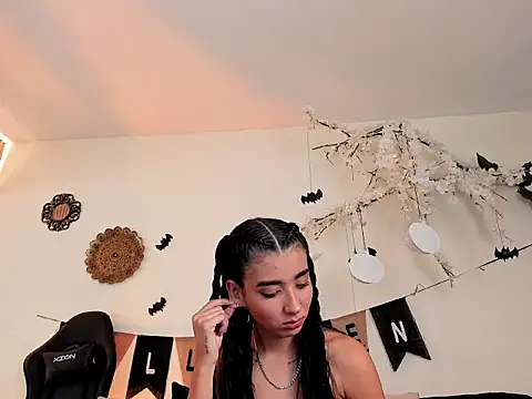 Snapshot of cloe_taylor__ chatting on October 8, 3:15 am cloe taylor online show from October 8, 3:15 am