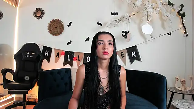 Snapshot of cloe_taylor__ chatting on October 12, 3:27 am cloe taylor online show from October 12, 3:27 am