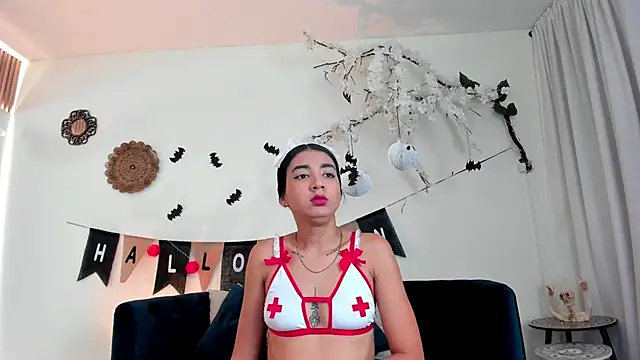 Snapshot of cloe_taylor__ chatting on October 28, 5:11 am cloe taylor online show from October 28, 5:11 am