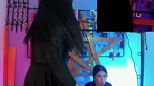 Snapshot of Black_rose_bdsm chatting on October 20, 8:31 pm Black rose bdsm online show from October 20, 8:31 pm