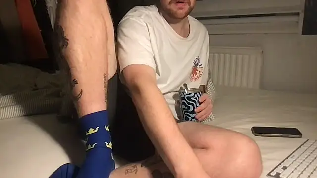 Angus80085 online show from November 1, 11:40 pm