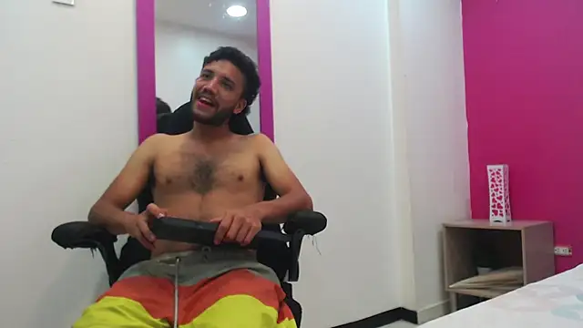 Juan FelipeX01 online show from October 7, 3:31 pm