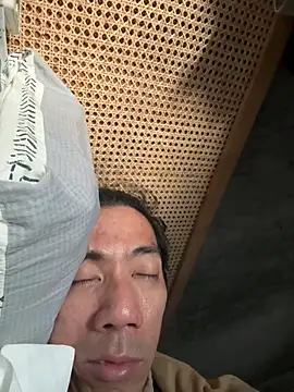 Snapshot of HenryLee1983-cums chatting on October 2, 11:34 pm HenryLee1983-cums online show from October 2, 11:34 pm