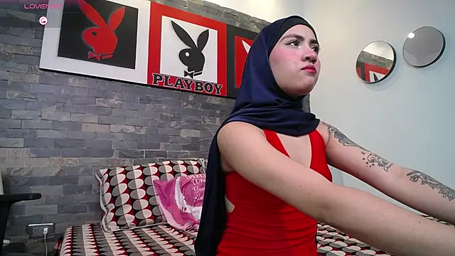 Neesha   online show from November 5, 7:03 pm