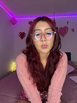 Snapshot of saramooon chatting on February 20, 2:39 pm saramooon online show from February 20, 2:39 pm