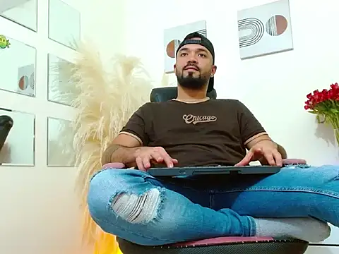 mathewv  online show from October 11, 11:03 pm