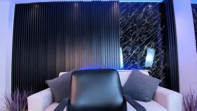 VenusCooper online show from November 24, 6:51 pm