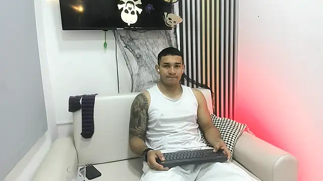 Snapshot of venedic_bull chatting on October 30, 8:31 pm venedic bull online show from October 30, 8:31 pm