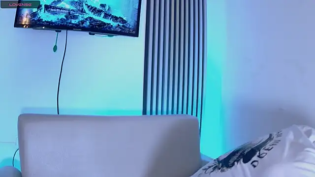 Snapshot of venedic_bull chatting on November 19, 4:23 am venedic bull online show from November 19, 4:23 am