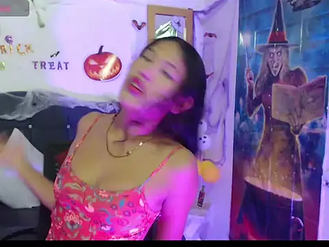 Adriana Belle online show from October 8, 8:28 pm