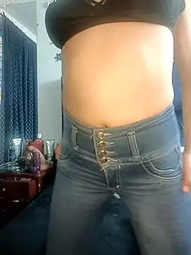 Snapshot of lizethavila chatting on October 13, 9:48 pm lizethavila online show from October 13, 9:48 pm